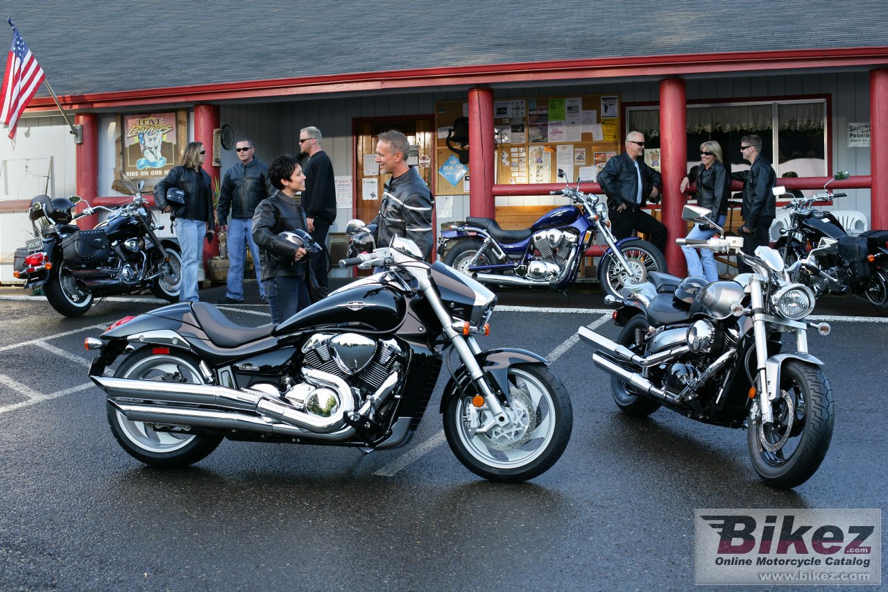 Big Suzuki boulevard c50c picture and wallpaper from Bikez.com